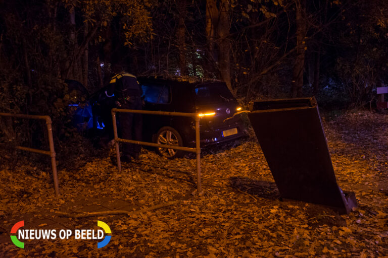 Bestuurder crasht auto tijdens politieachtervolging in Den Haag