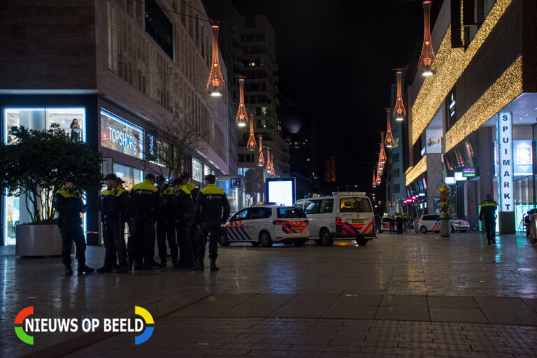 Drie minderjarigen neergestoken in centrum Den Haag; Klopjacht naar de dader