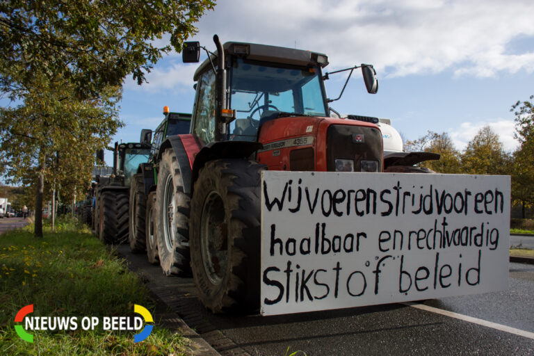 Boeren protesteren wederom bij provinciehuis Zuid-Holland in Den Haag