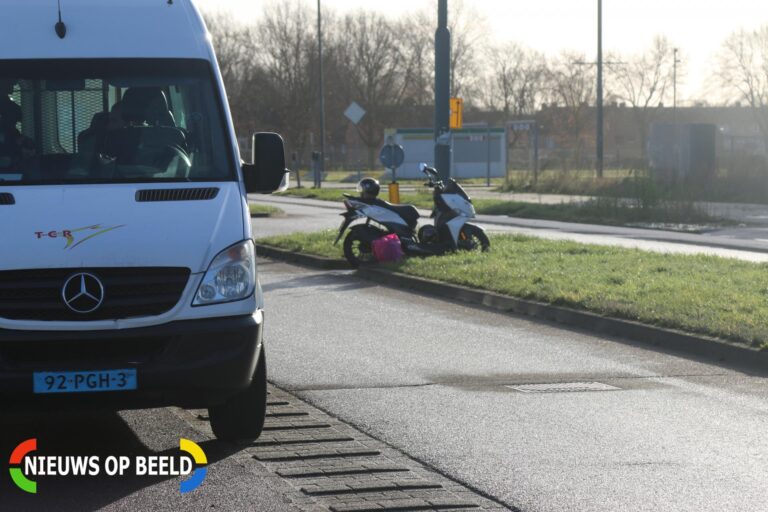 Scooterrijder gewond na ongeval met busje Lissabonlaan Sittard