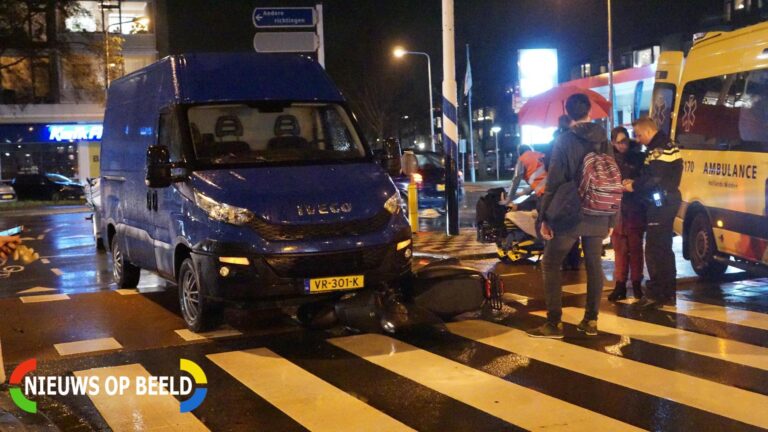 Scooterrijder gewond na aanrijding met bestelbus Albert Plesmanplein Gouda