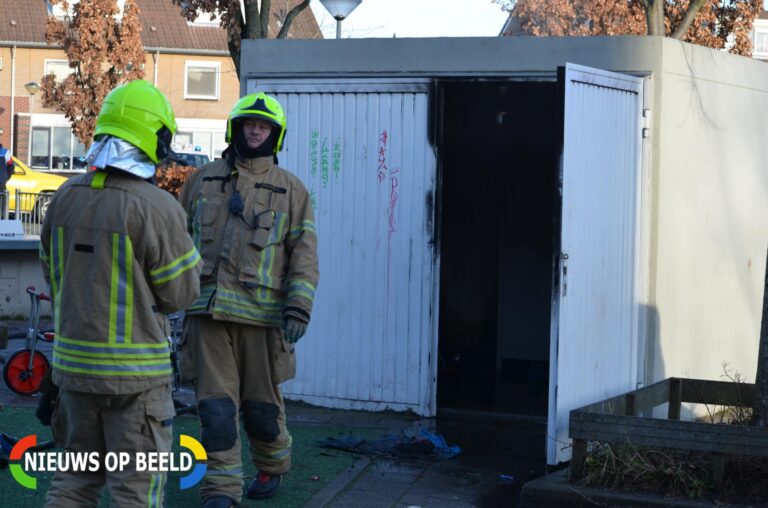 Brand in opslagcontainer op schoolplein Stampioendreef Bergschenhoek