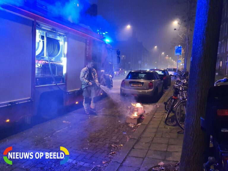 Auto bijna in brand door vuurwerk afval Beukelsdijk – S115 Rotterdam