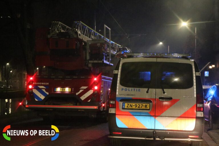 Deur in brand Noordsingel Rotterdam