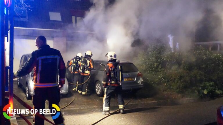 Autobrand slaat over naar garage Jan van Riebeecklaan Gouda