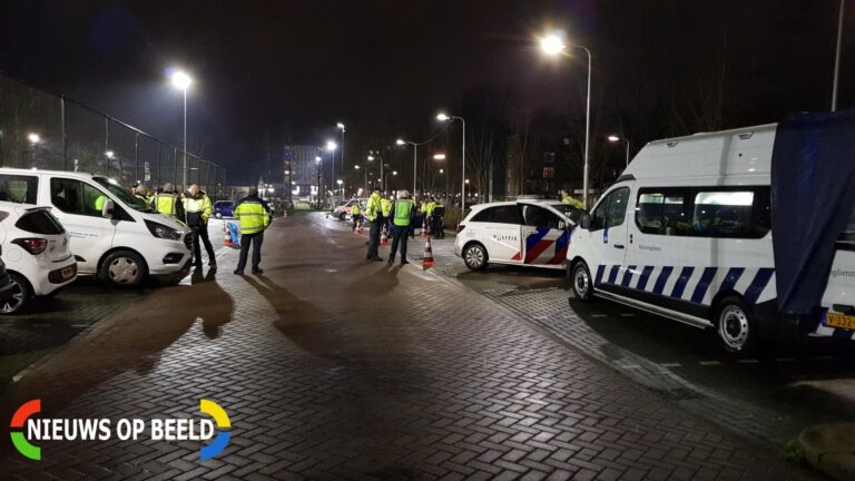 Politie houdt grote algemene controle Sportlaan Gouda