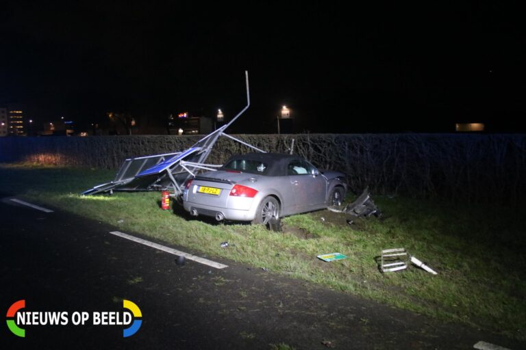 Flinke schade en gewonden na kop-staart aanrijding Groene Kruisweg – N218 Spijkenisse