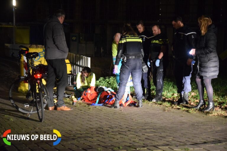 Fietser gewond bij eenzijdig ongeval Overschiese Kleiweg Rotterdam