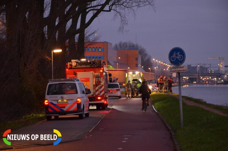 Persoon te water geraakt in kanaal Taludweg Rotterdam