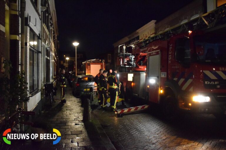 Waterlekkage door afgewaaide dakpannen Cornelis Ketelstraat Gouda