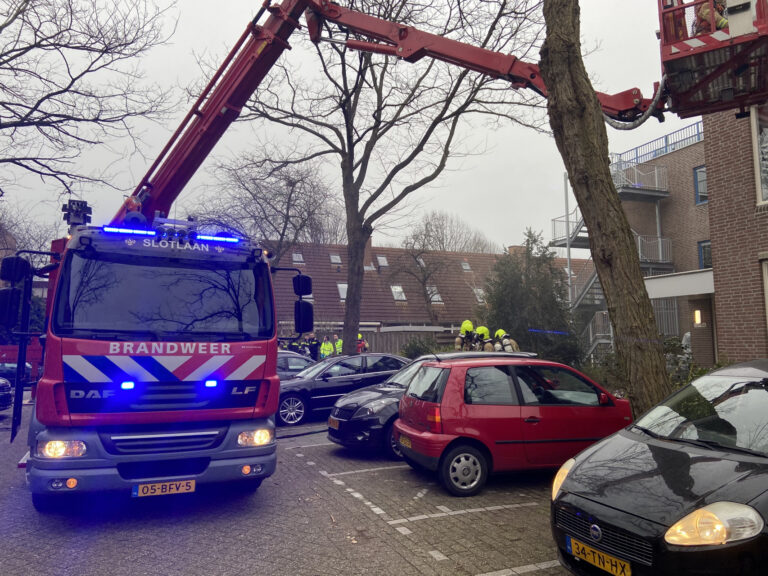 Felle brand in woning van zorgcomplex Vaasahof Rotterdam