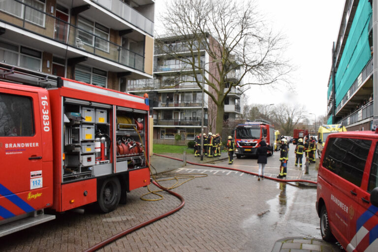 Brand in appartement van flatgebouw Peter Zuidlaan Waddinxveen