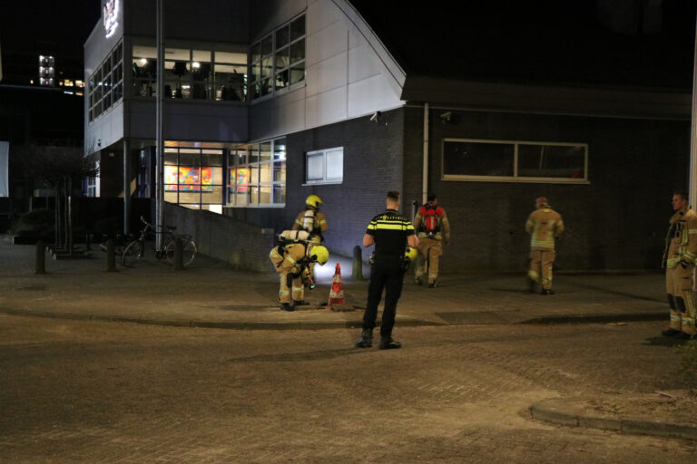 Gaslucht blijkt riool te zijn P.C. Boutenssingel Capelle aan den IJssel