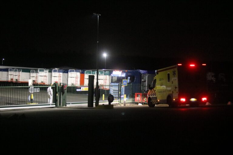 Meerdere personen nagekeken na vloeistoflekkage bij Farm Frites Molendijk Oudenhoorn