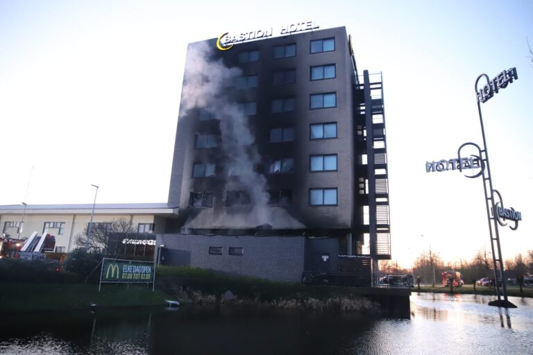 Zeer grote brand in Bastion Hotel in Noord-Holland