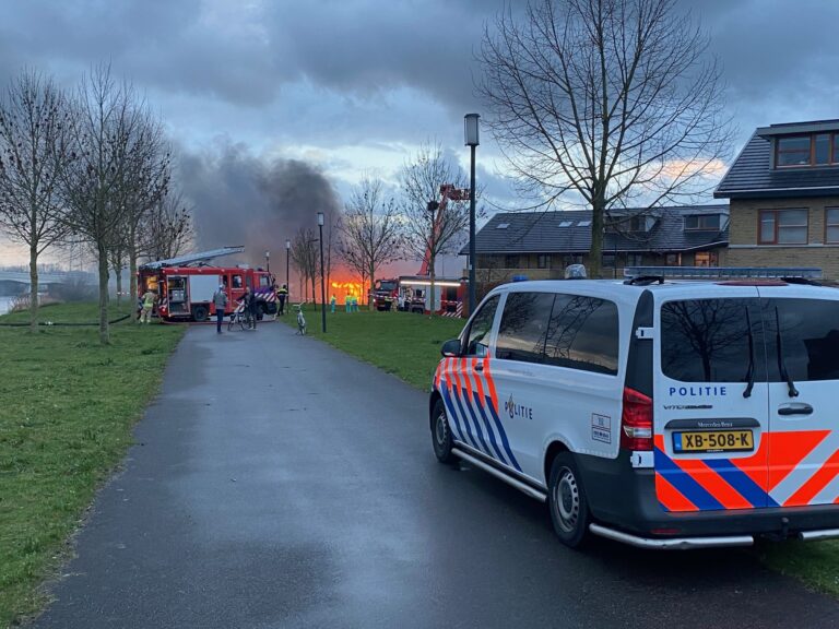 Kantine van VTV de Boerderij in de as gelegd Max Heymansstraat Rotterdam