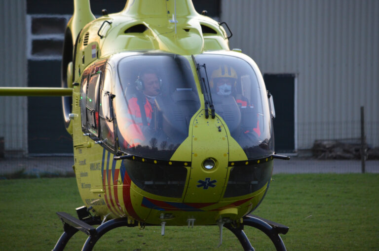 Man bekneld onder as van bedrijfswagen Hoefweg, Bleiswijk Bleiswijk