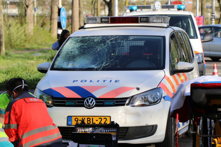 Persoon ernstig gewond na aanrijding met politiewagen Schenkelse Dreef Capelle aan den IJssel