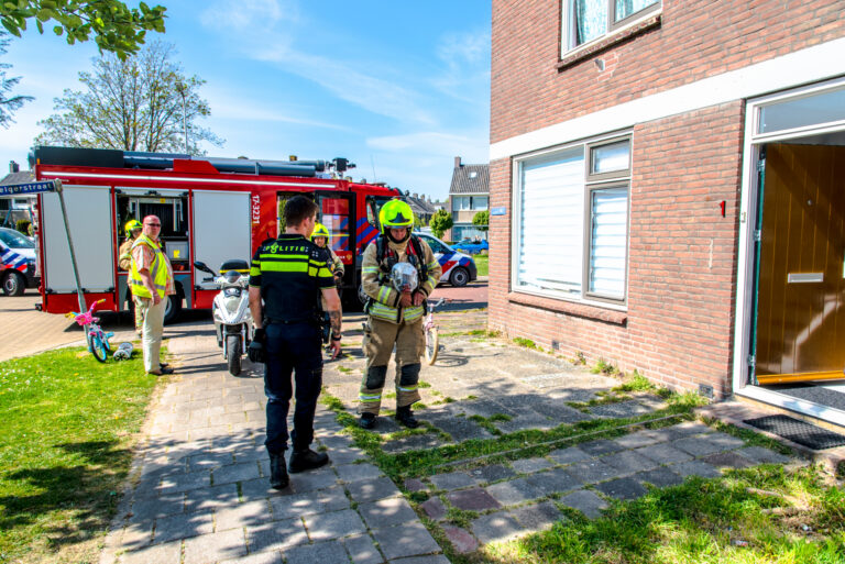 Brandweer rukt uit voor keukenbrand in woning Reigerstraat Rhoon