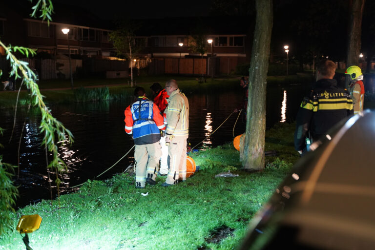 Scooter in het water aangetroffen Aleoeten Capelle aan den IJssel