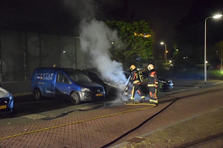 Voertuig door brand verwoest Doortocht Nieuwerkerk aan den IJssel