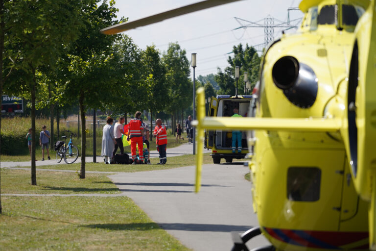 Man raakt gewond bij val met fiets Marcel Duchampplein Rotterdam