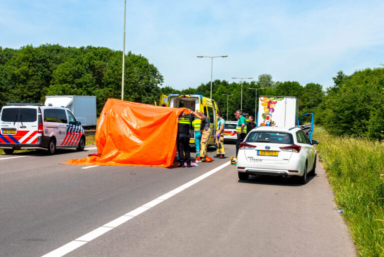 Motorrijder zwaargewond na eenzijdig ongeval Kilweg Barendrecht