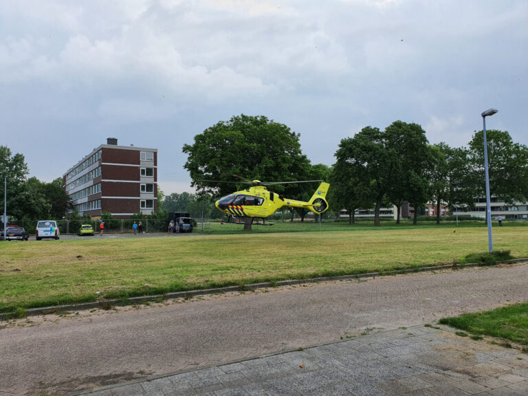 Traumateam ingevlogen voor incident in woning Fledermauspad Hoogvliet Rotterdam