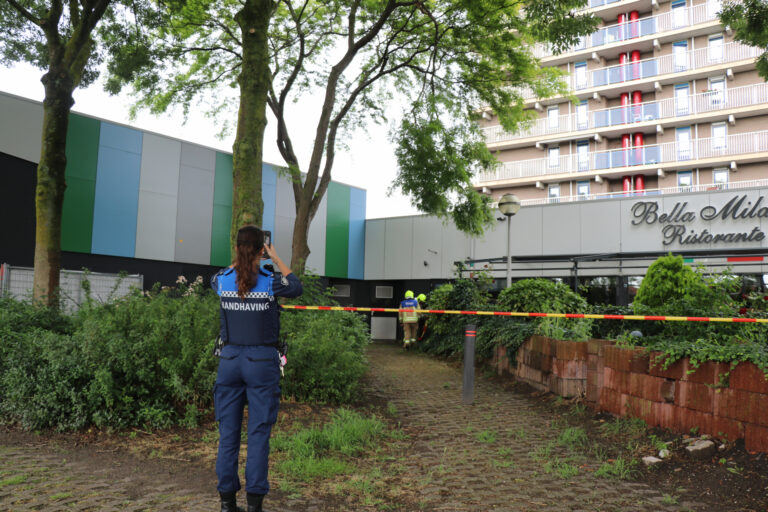 Grote tak dreigt af te breken Waardzicht Krimpen aan den IJssel