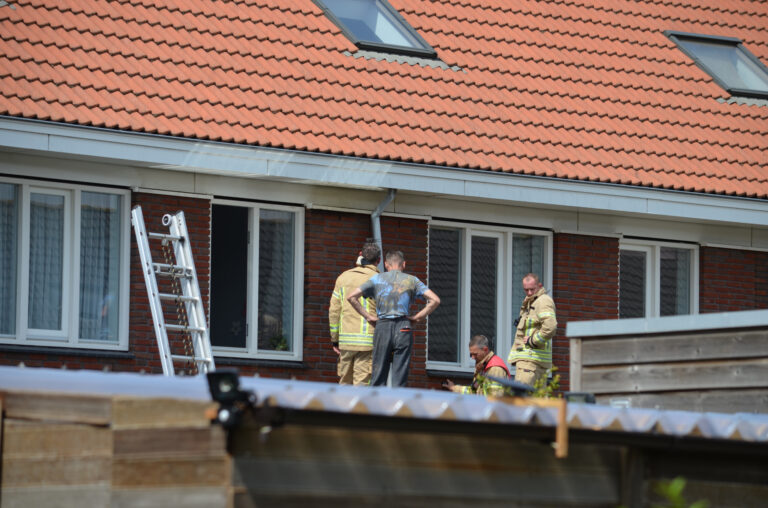 Brand in spouwmuur snel onder controle De Groot Stiffryplantsoen Rotterdam