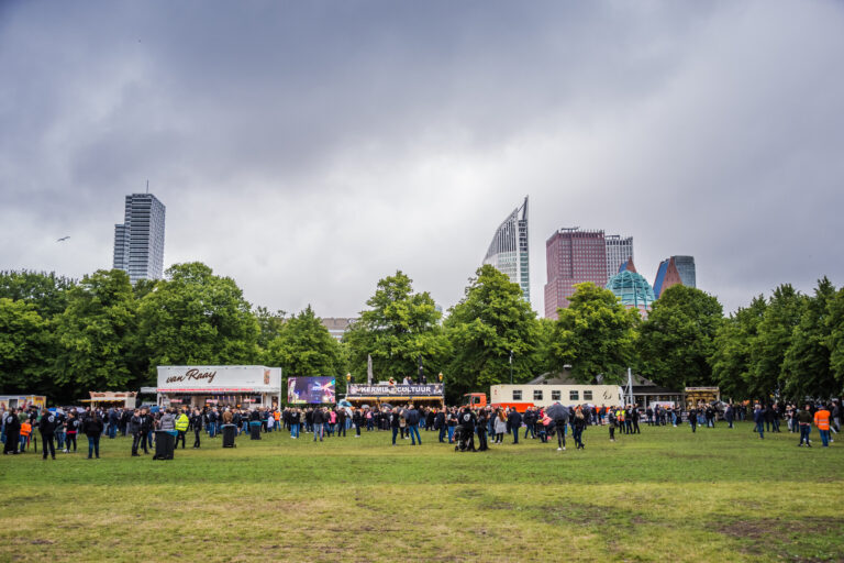 Kermisexploitanten demonstreren in Den Haag