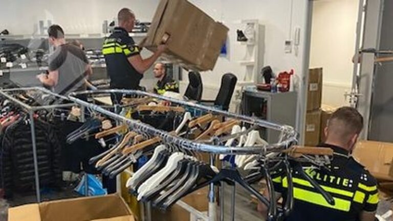 Politie neemt 350.000 euro aan nepkleding in beslag in Rotterdam