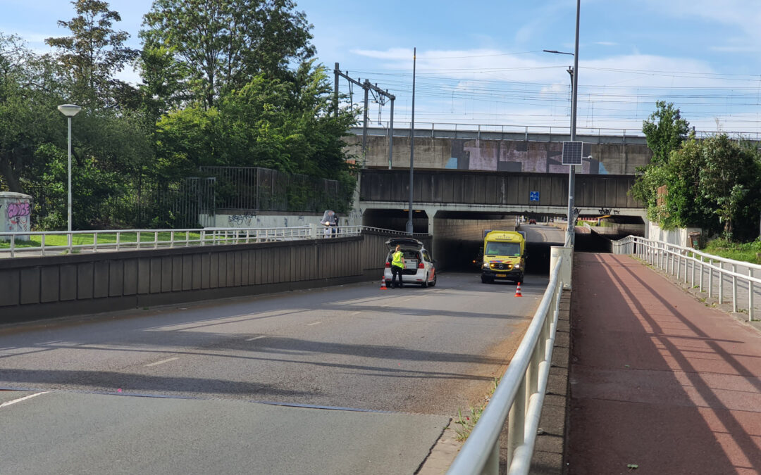 Veel schade door kop-staart botsing in tunnel Diergaardetunnel Rotterdam