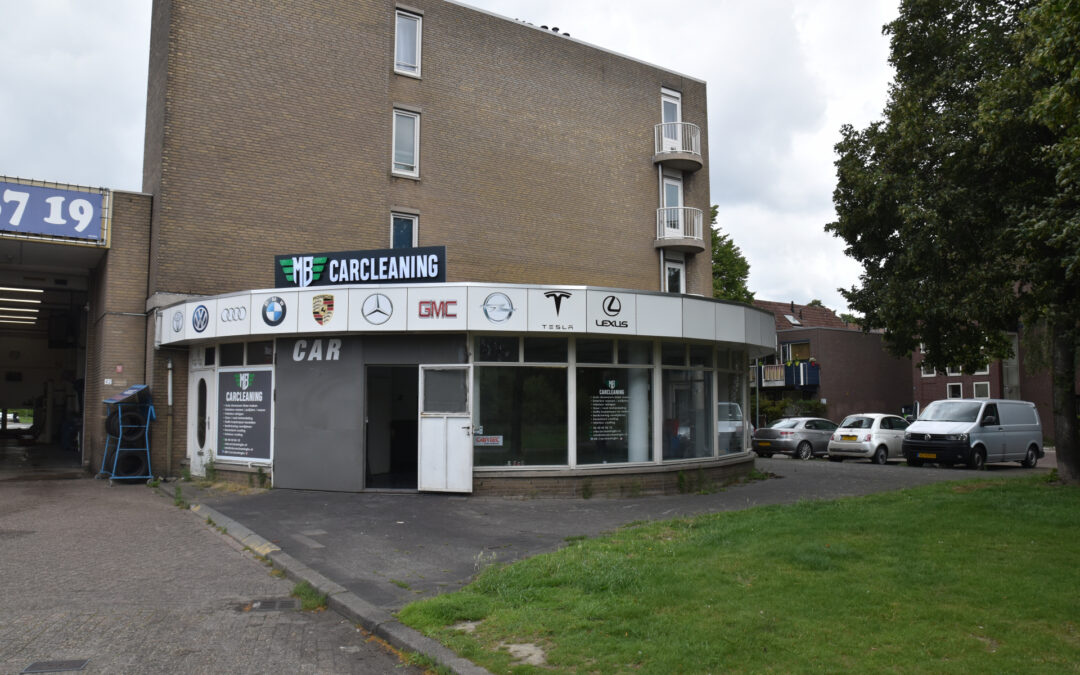 Bedrijfspand voor de tweede keer onder vuur genomen Spoorstraat Vlaardingen