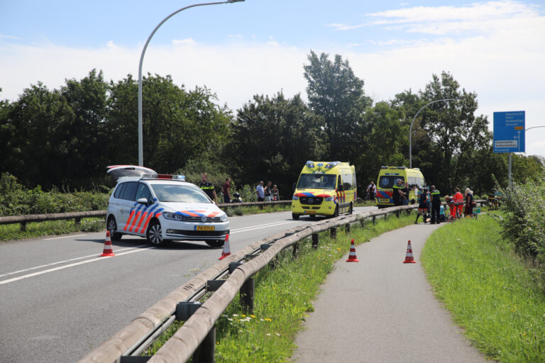 Traumahelikopter landt voor incident op fietspad Provincialeweg West – N228 Haastrecht