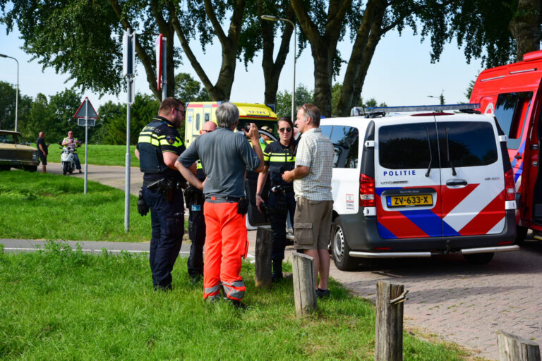 Parachute aangetroffen in Oude Maas Albrandswaardsedijk Poortugaal