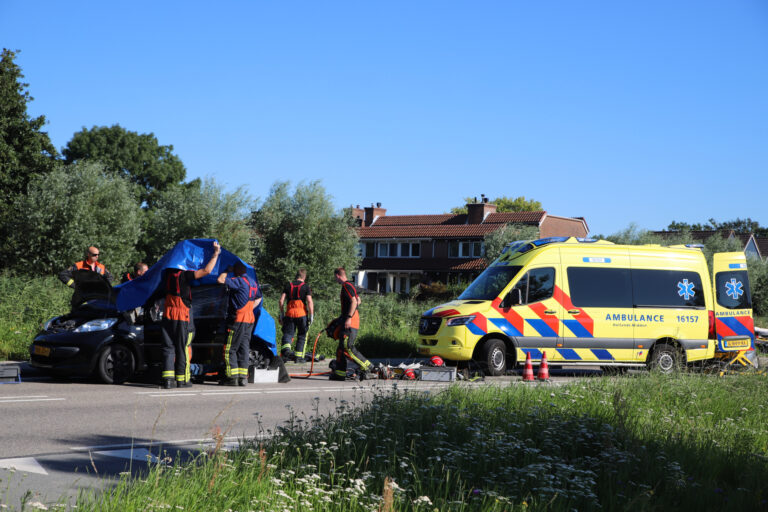 Bestuurder raakt bekneld na verkeersongeval Kanaaldijk – N454 Waddinxveen