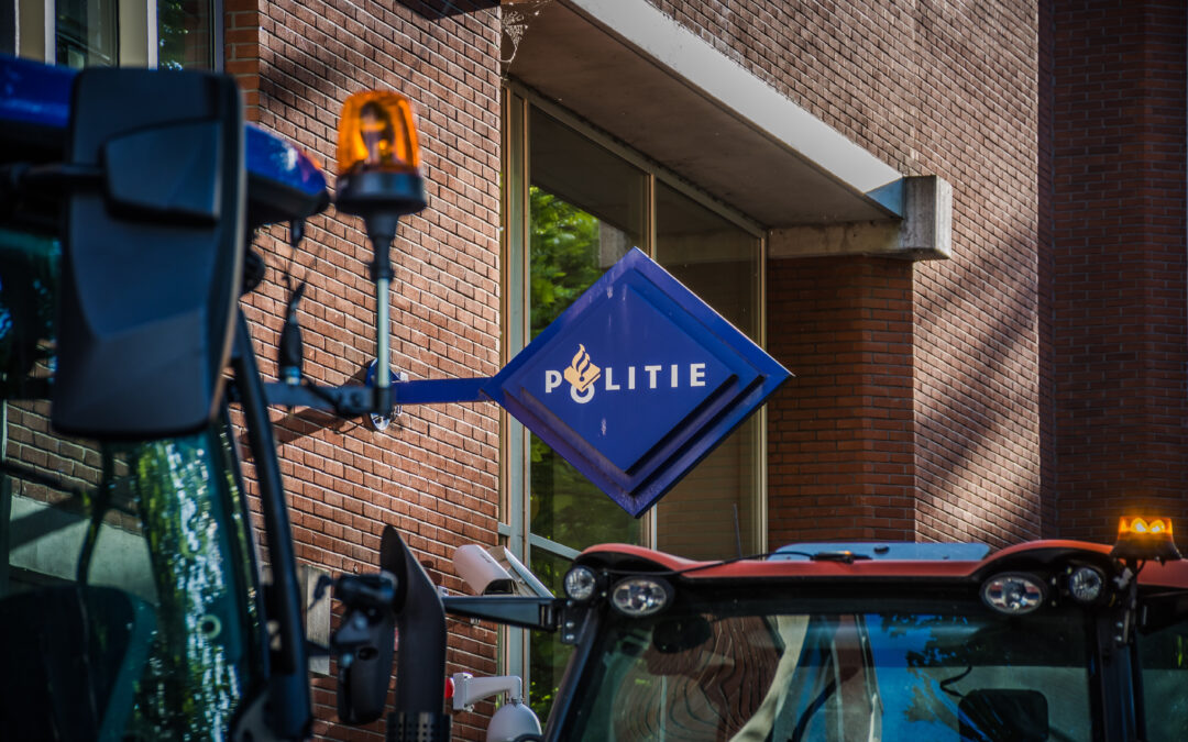 Boeren doen in meerdere plaatsen aangifte tegen minister Schouten