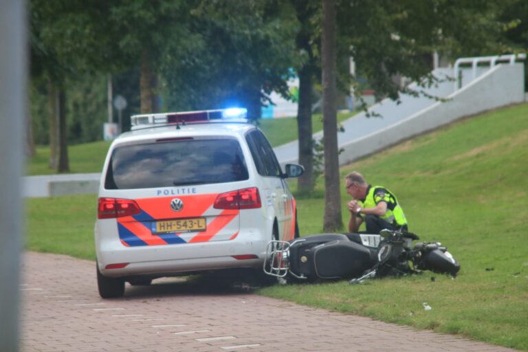 Scooterrijder zwaargewond na achtervolging Heemraadlaan Spijkenisse