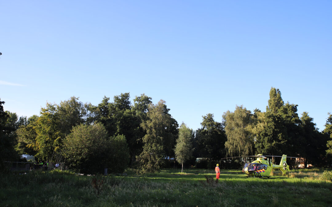 Man overleden na val in sloot Wollefoppenpark Paul van Ostaijensingel Rotterdam