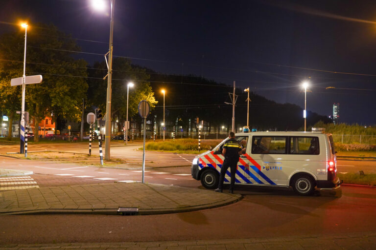 Zwaargewond slachtoffer steekpartij loopt honderden meters over straat 2e Rosestraat – S123 Rotterdam