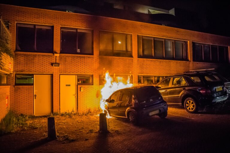 Weer auto in brand gestoken in Leidschendam