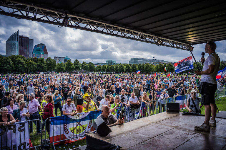 Haagse burgemeester Van Zanen overstag: Voortaan 200 demonstranten toegestaan