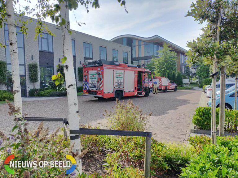 Rookontwikkeling in pand van Koppert B.V Veilingweg Berkel en Rodenrijs