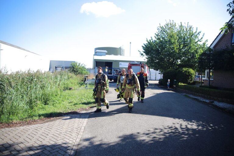 Brand bij Anthuriumkwekerij Industriestraat Moerkapelle