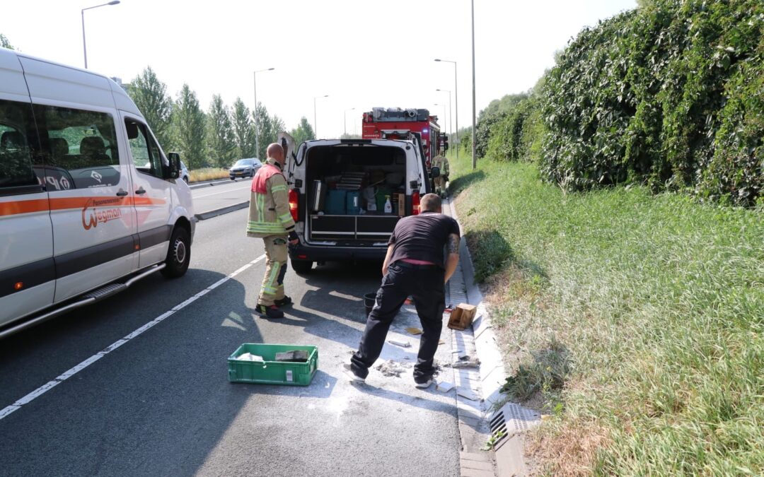 Brand in bestelbusje snel geblust Algeraweg Capelle aan den IJssel