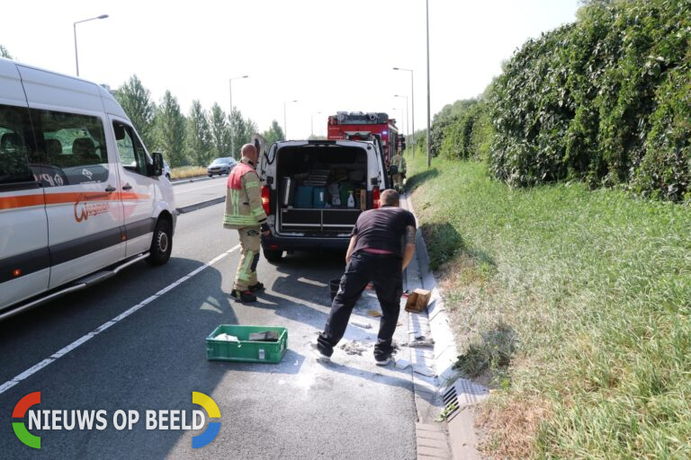 Brand in bestelbusje snel geblust Algeraweg Capelle aan den IJssel