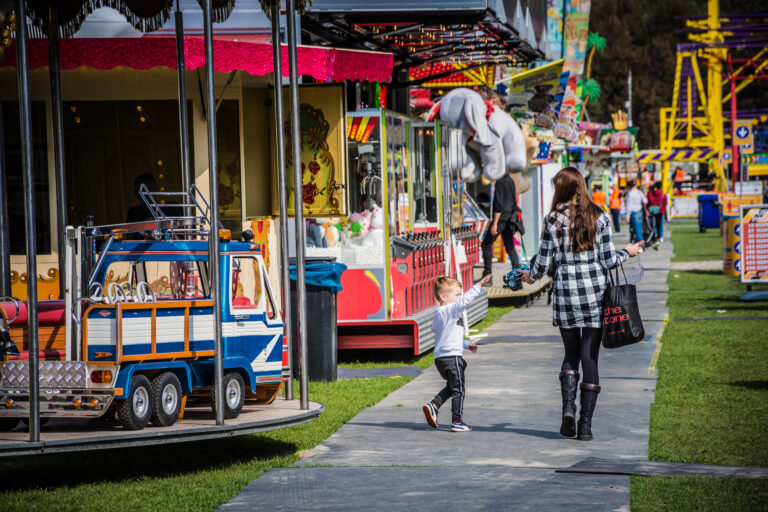 Grootste kermis van Nederland geopend in Den Haag