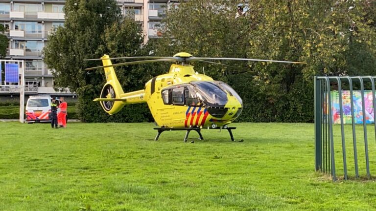 Traumahelikopter geland Bongerd Capelle aan den IJssel (video)