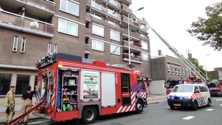 Flinke brand in woning Strevelsweg Rotterdam